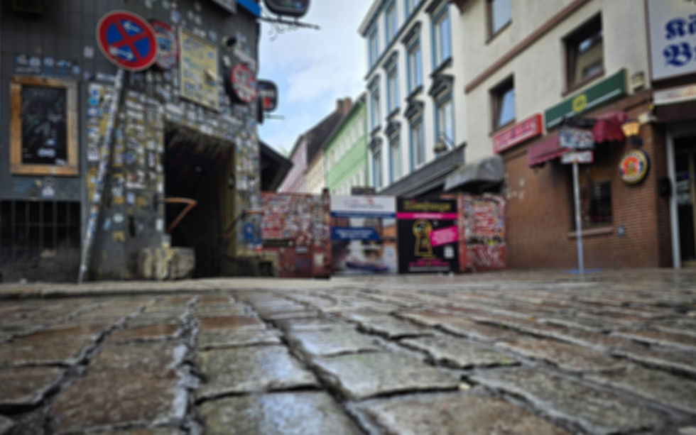 Kiez_Edits_Blur_0001_20250731_150525(0) copy.jpg