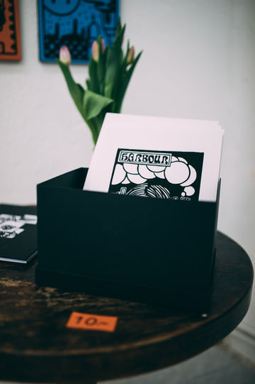 rico-burnecki-fotografie_Reste_06.05.2022_Vernissage Studio 36)-69.jpg