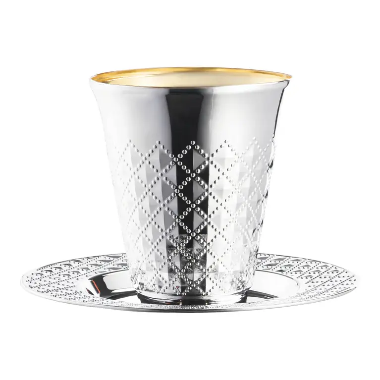5 oz. Metallic Silver Round Plastic Kiddush Cups and Plate Set (5 Count)