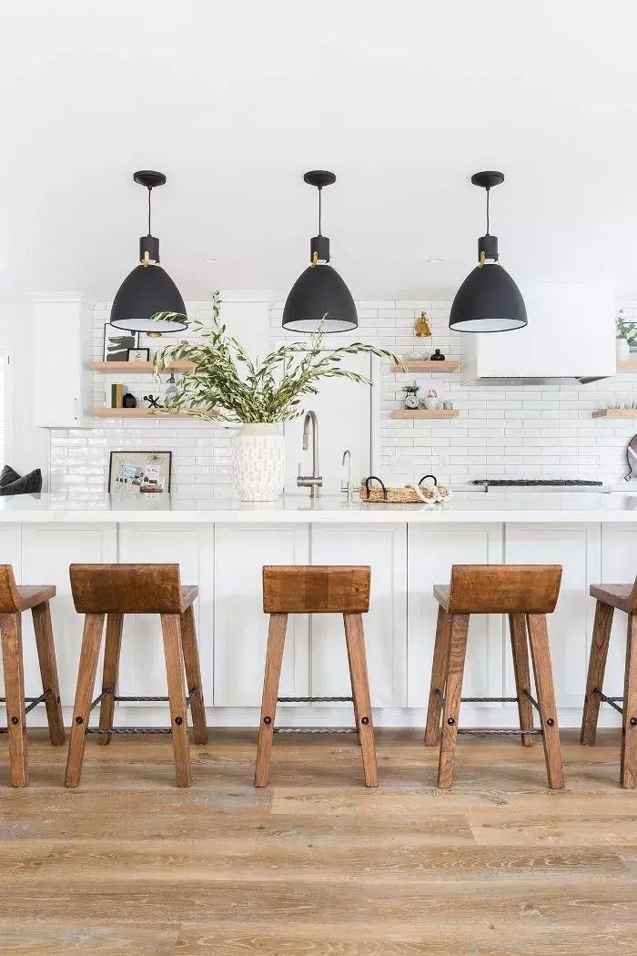 cdn.cliqueinc.com__cache__posts__277516__all-white-kitchen-renovation-277516-1550531826450