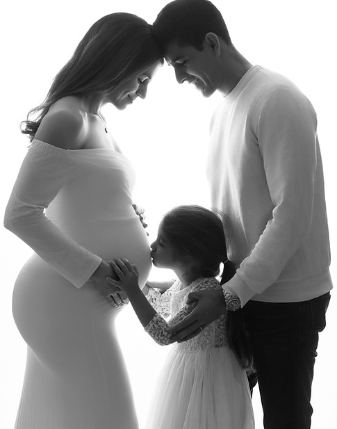 St Petersburg maternity photographer, maternity portraits St Pete, maternity photography near me St Petersburg, pregnancy photoshoot St Pete