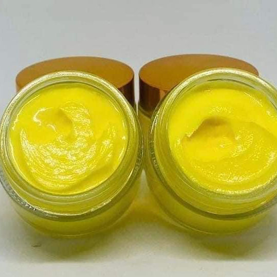 Miniature : MISS BANANA – Tropical Glow Crème de visage super éclaircissant 