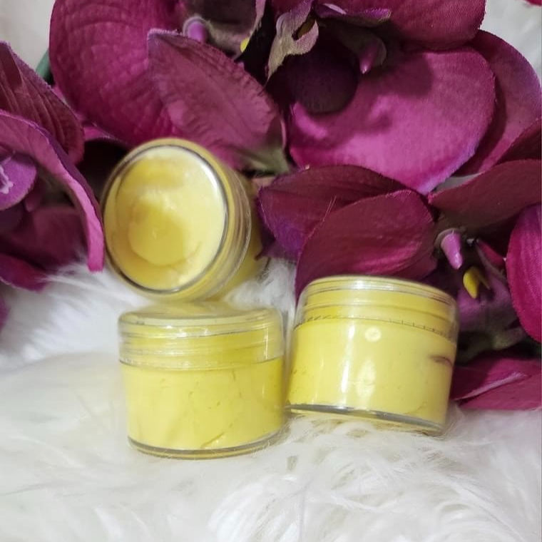Miniature : MISS BANANA – Tropical Glow Crème de visage super éclaircissant 