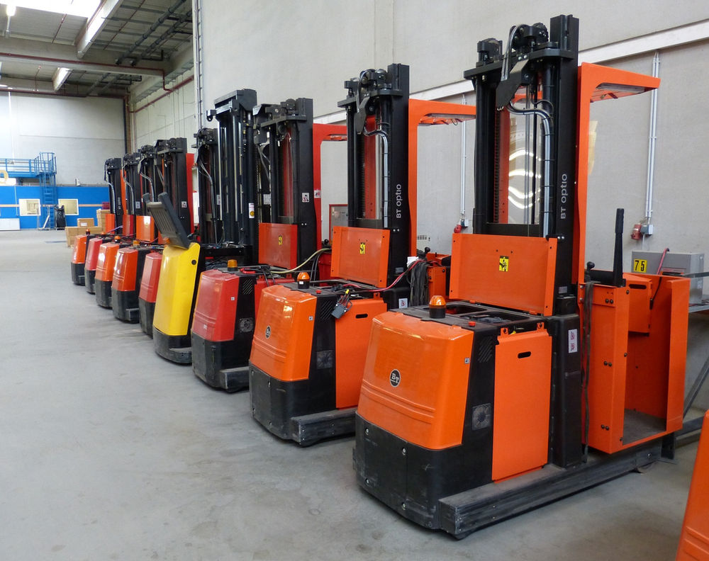 Telehandler vs. Forklift 5 Differences You Should Know