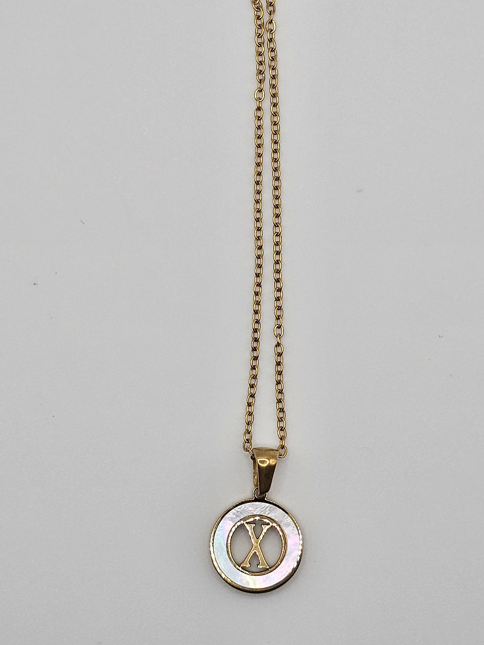 Miniatura: Personalized Shell Initial Necklace - 18K Gold PVD Plating