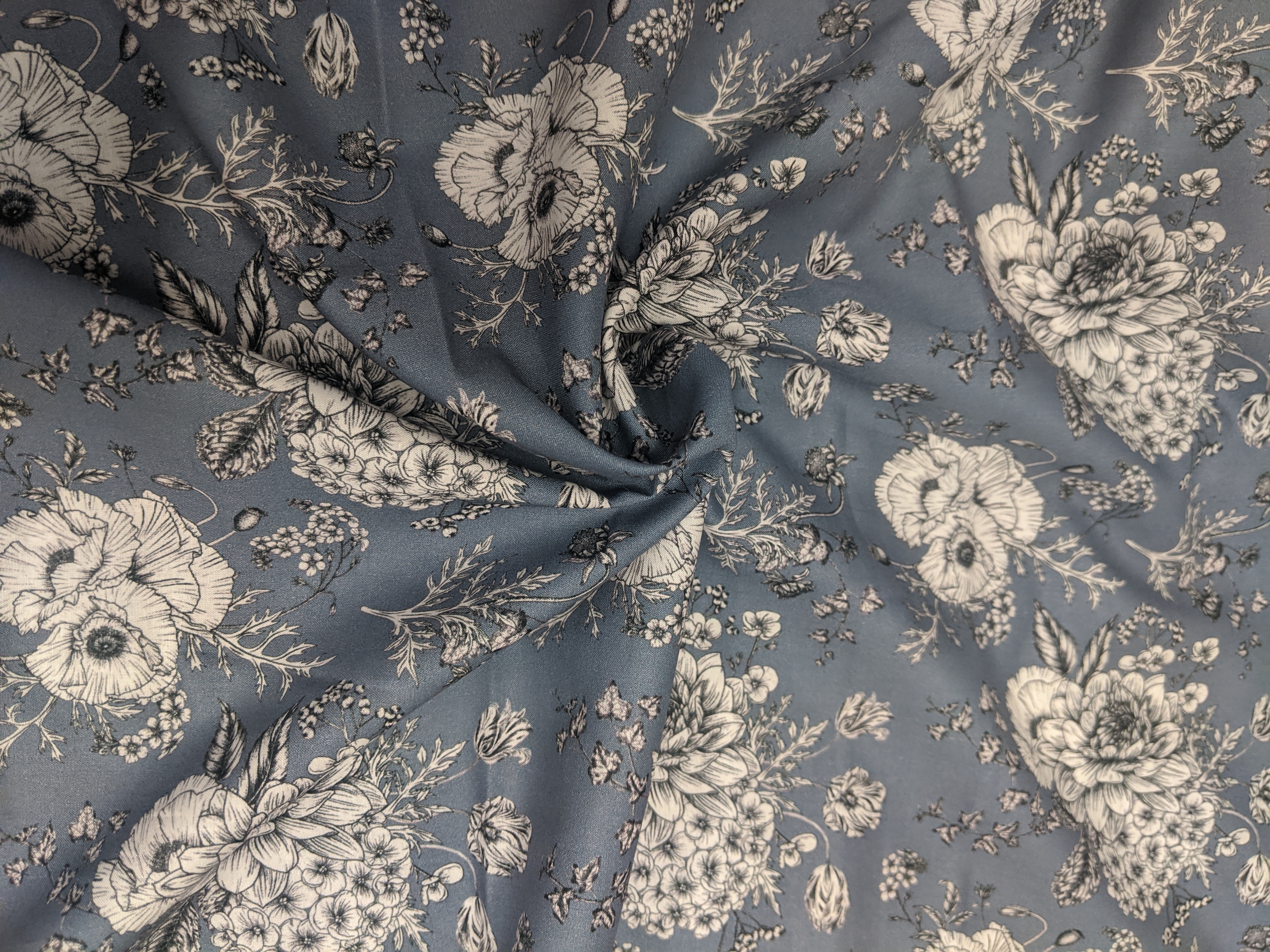 Sewing supplies Sewing machines in Sydney Sylvania