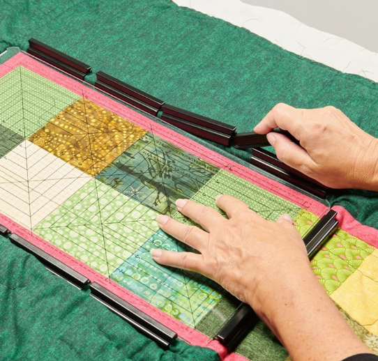 Thumbnail: Medium Border Clamp Embroidery Hoop