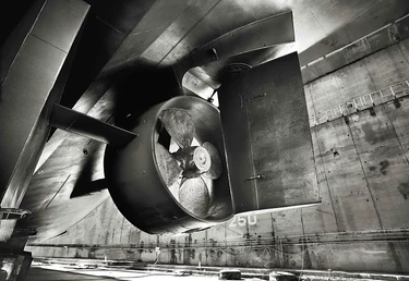 TUG - DRY DOCK