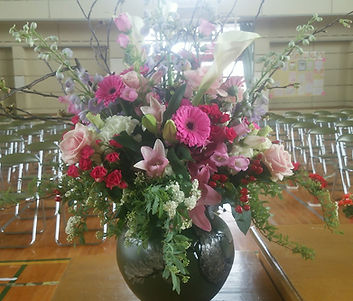 山梨県中央市　花屋　丹沢　祝い花　壺花・卒業式　卒園式・離任式・発表会　記念日　送別会