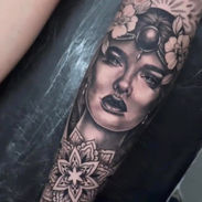 Chloe Bates, arctic tattoo, chlotattoo