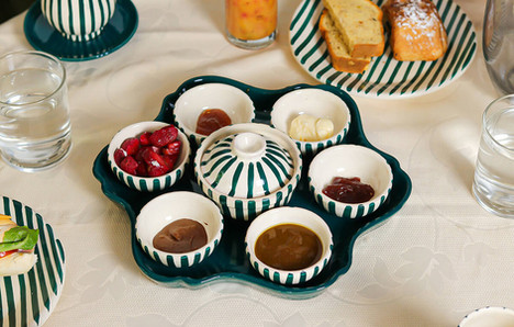 ZEBRA VERT pottery service 25 pieces