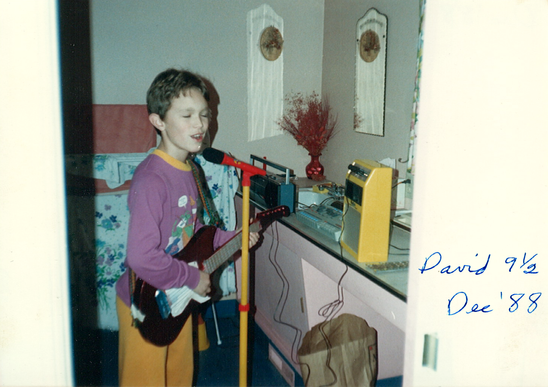 1988-Dave-sing-bathroom.png