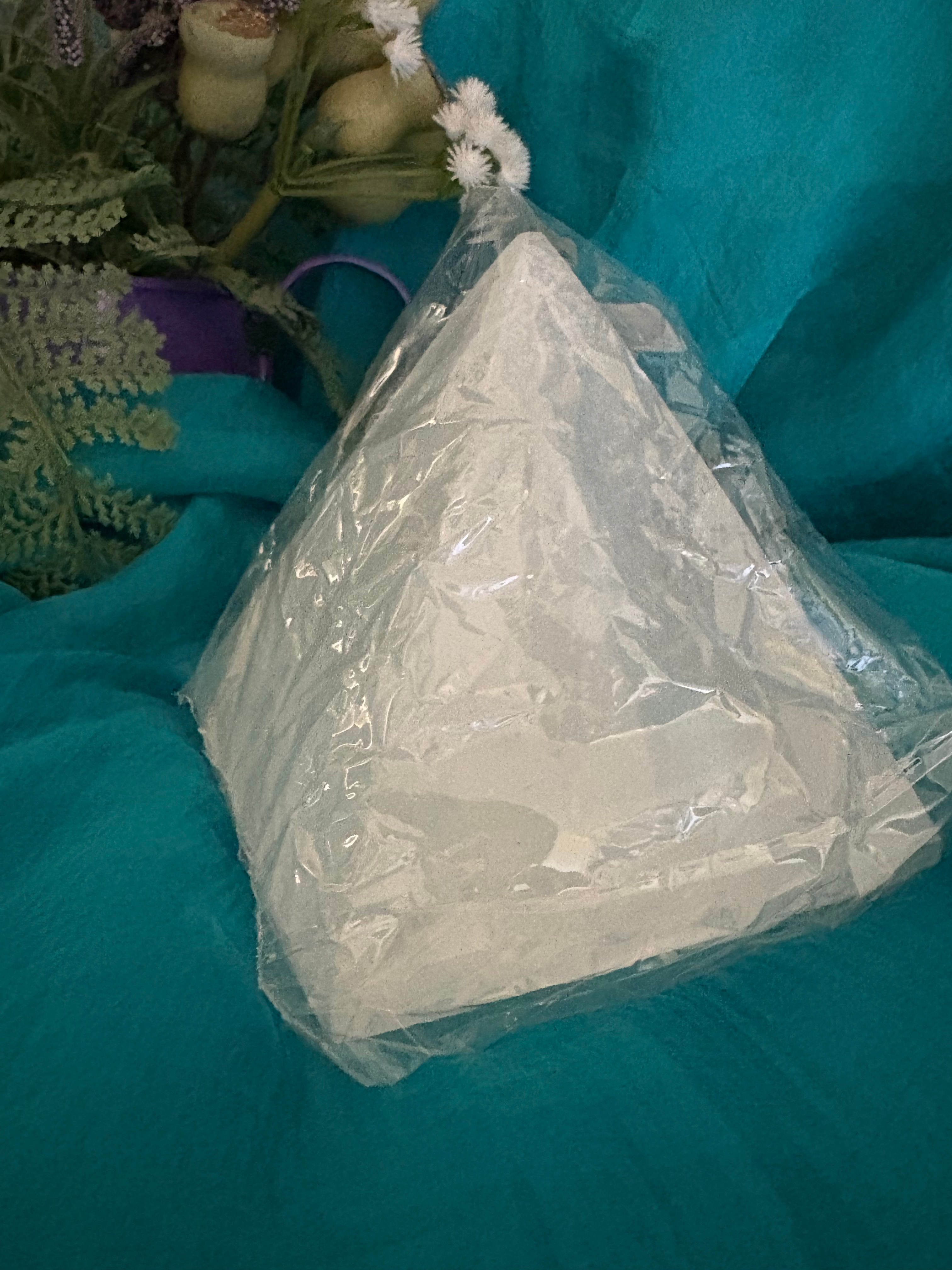 Selenite Pyramid Crystal 10 x 10 cm