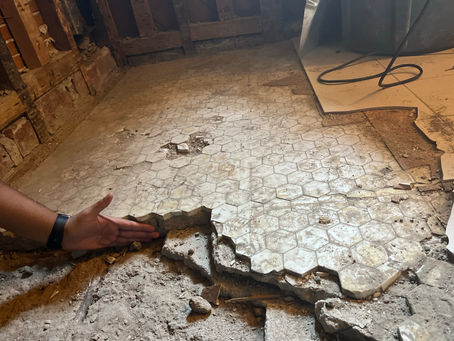 We Are Not Afraid of Renovating History