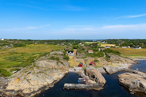 Drone-oversikt-bolig-tjømme-strand-svaberg.jpg
