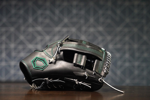 METRICS 硬式 内野用グローブ 池永大輔商店別注 METRICS 硬式 内野用グローブ 池永大輔商店別注 METRICS × 池永大輔