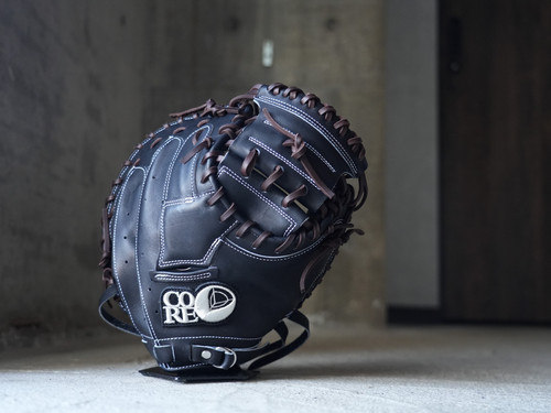 CORE オーダー キャッチャーミット 日本初紹介！これぞ考え抜かれた次世代キャッチャーミット『CORE