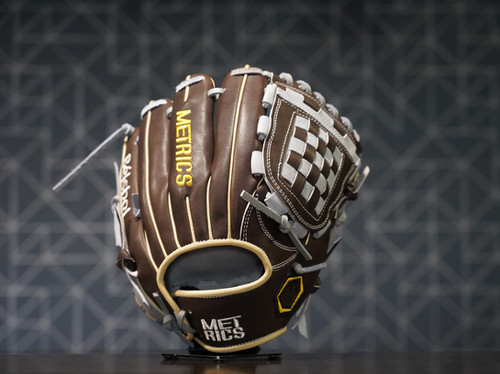 メトリクス　内野手用　グローブ　SELECT STEER HIDE ぼぼ未使用 SELECT STEER HIDE ORDER | Beisbol