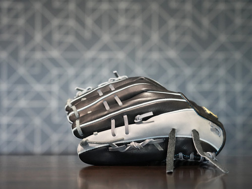 First Take ファーストテイク 内野手用 LG-26 硬式グラブ First Take ファーストテイク 内野手用 REAL FORM仕上げ