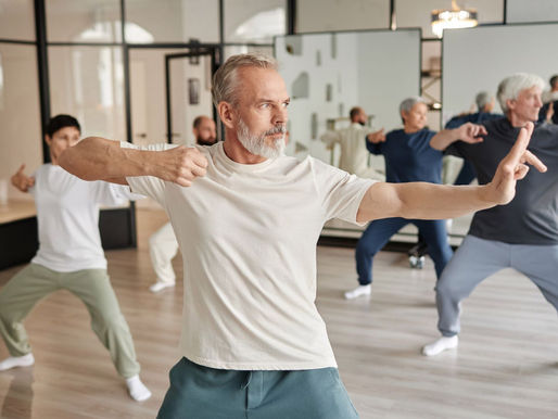 Qigong praktizierende Menschen