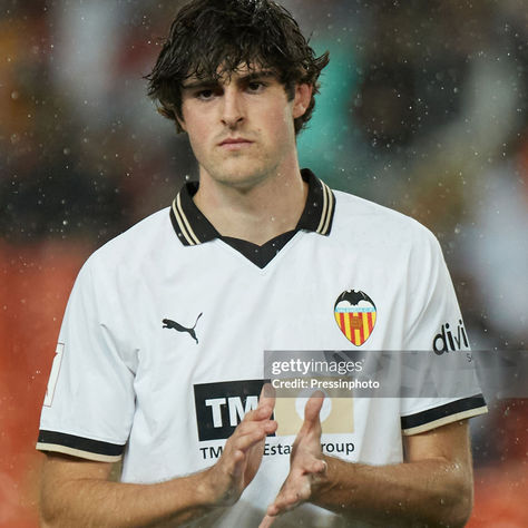 Girona Close to Valencia's Asking Price for Guerra