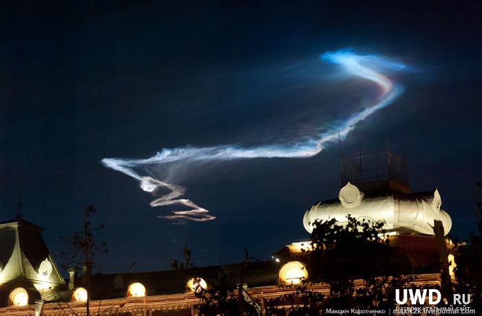 1339918360_ufo_02.jpg