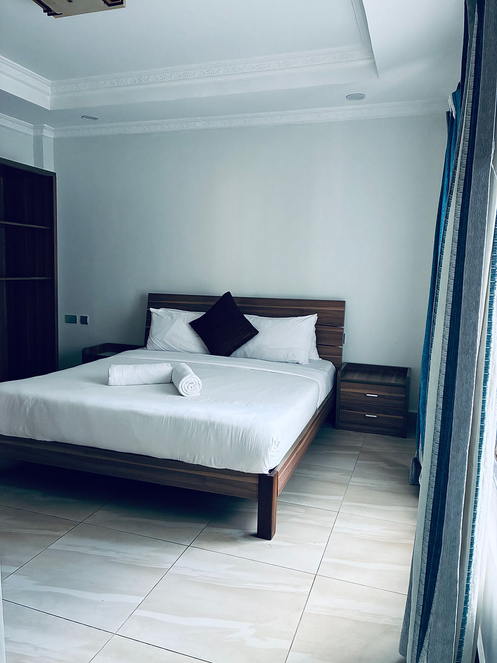 2 bedroom deluxe city views (5).jpg
