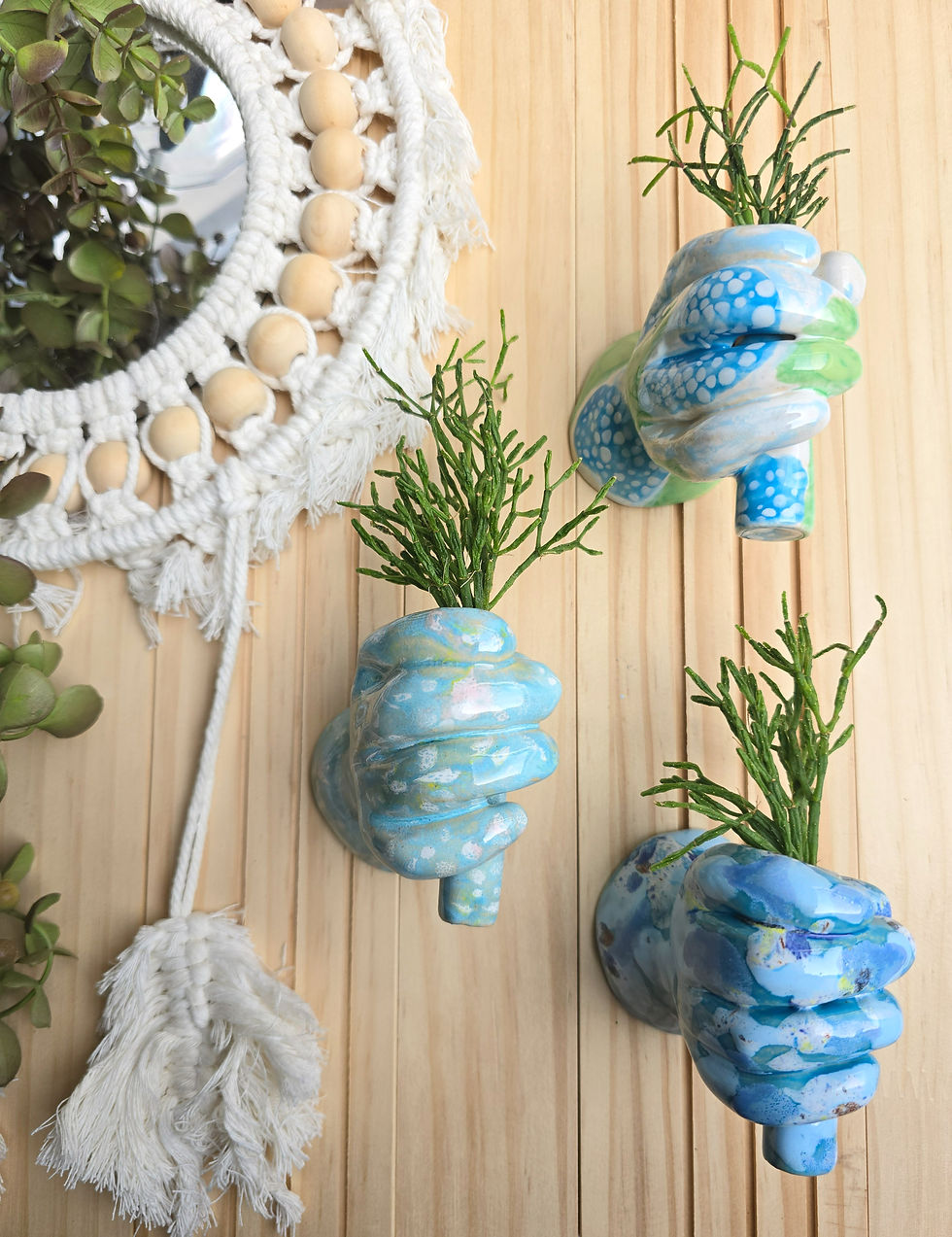 Thumbnail: Plant a hand - Jade Mist