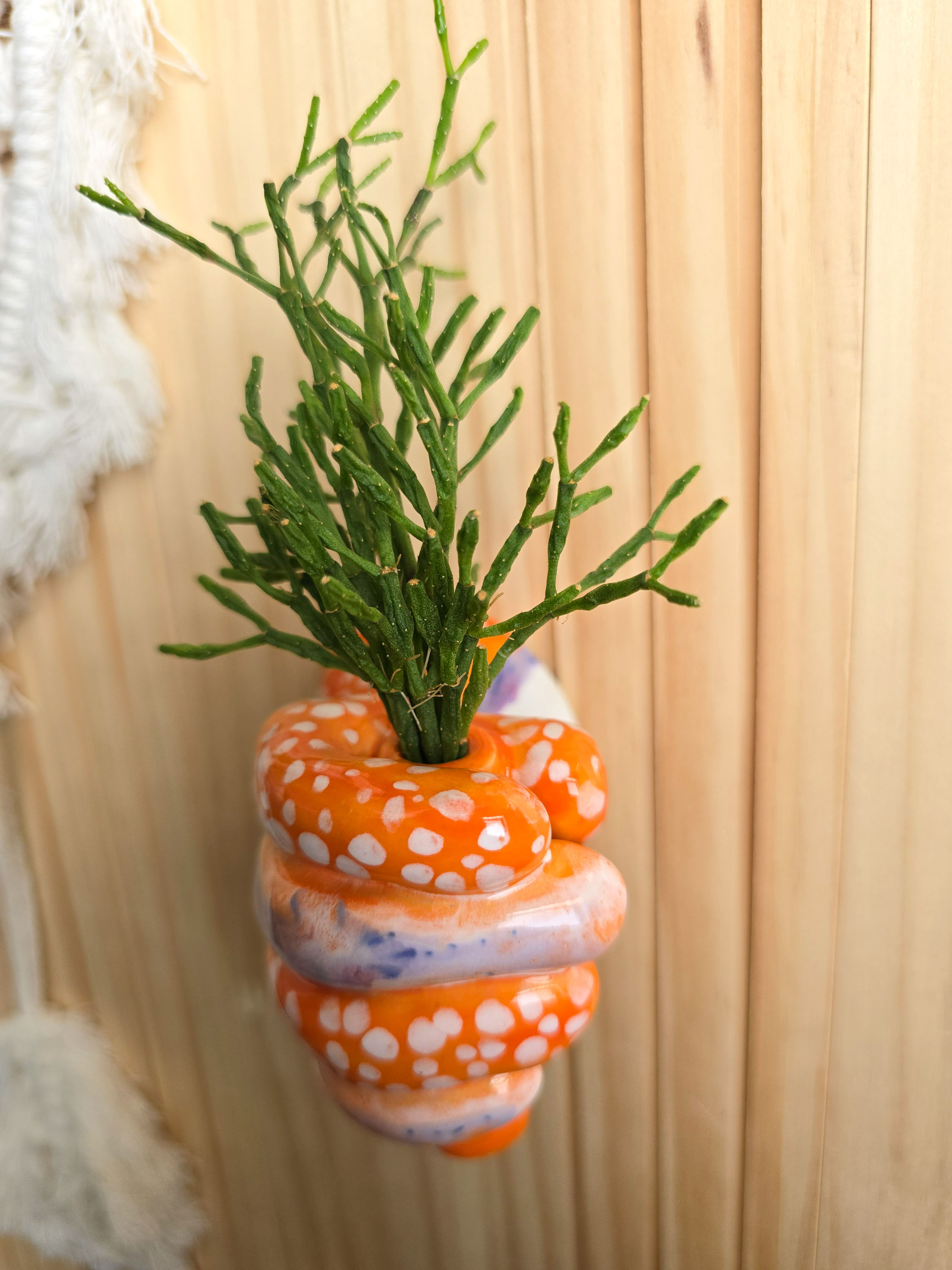 Plant a hand - Peach Crush