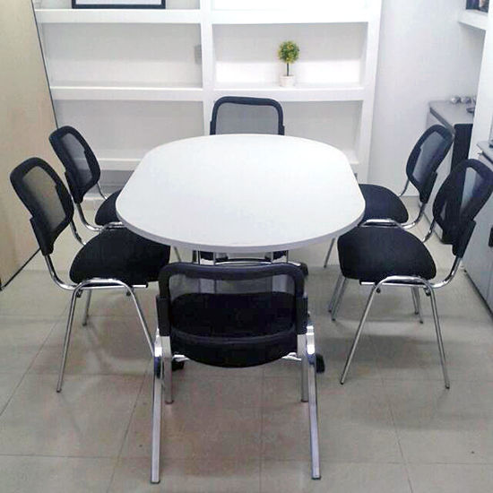 Mesa Juntas Ovalada