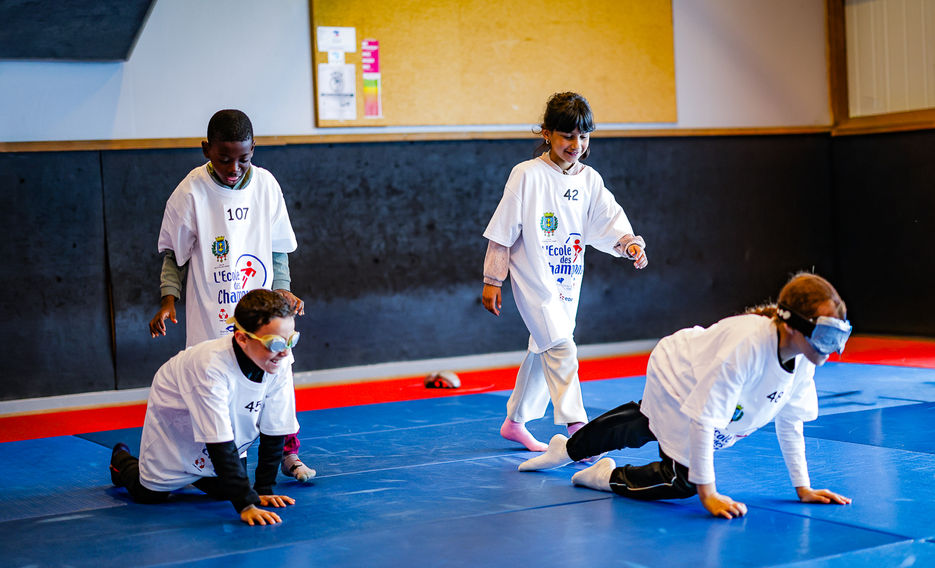 ATELIER PARCOURS A L'AVEUGLE