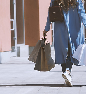Scène de shopping en plein air