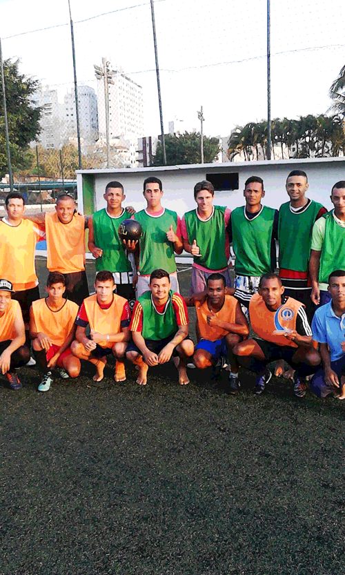 Confraternização entre Marinas, futebol entre amigos