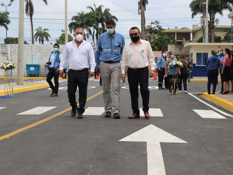 Inauguran asfaltado en la central Machala de CNEL