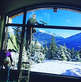 Window Cleaning in Winter