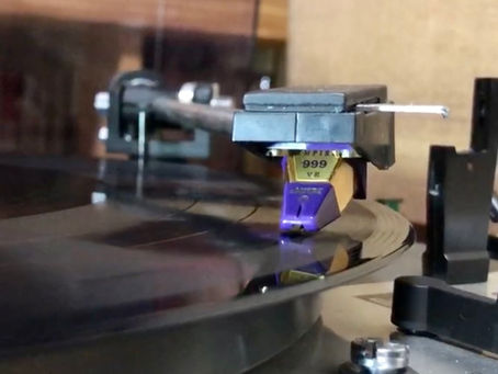 Empire 999VEを聴く