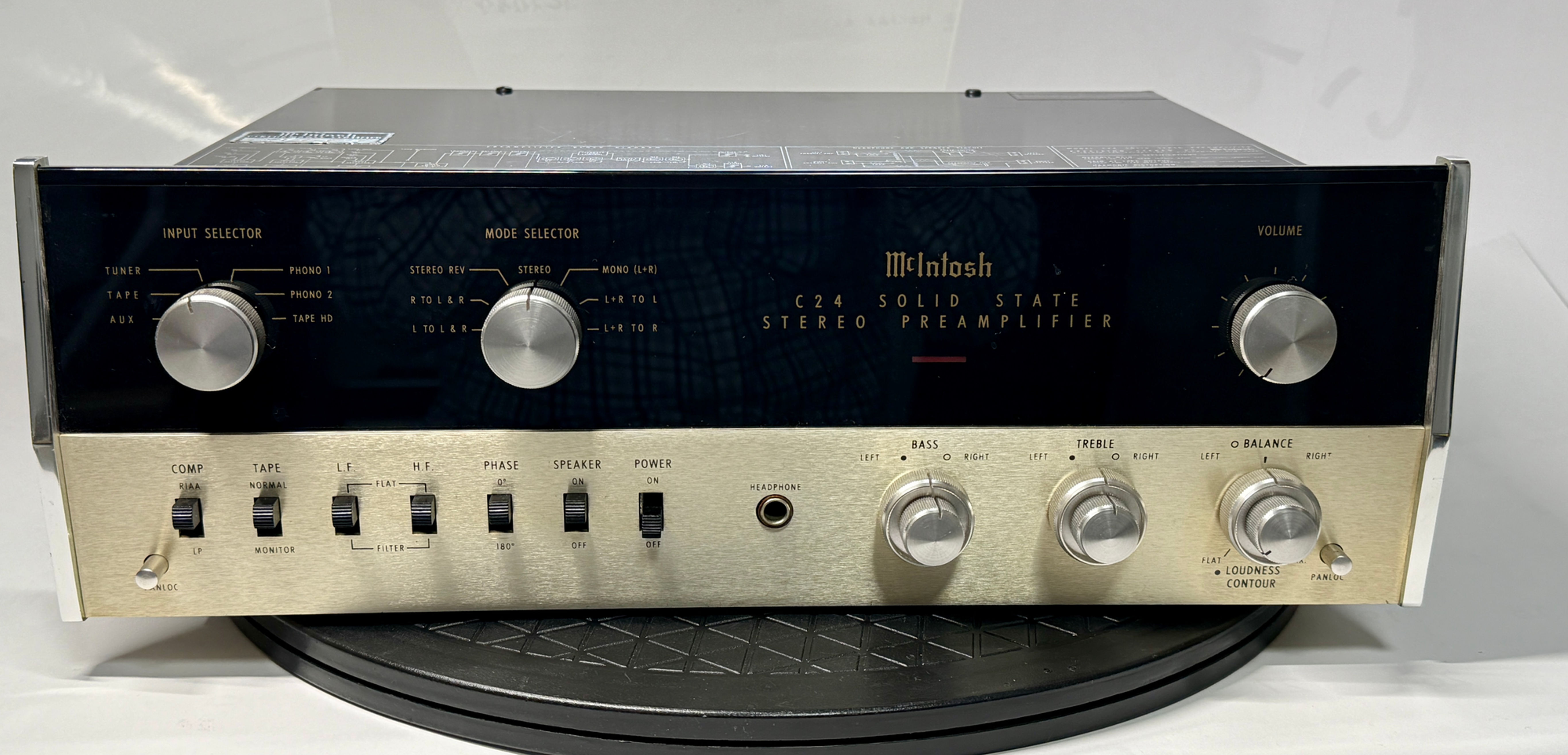McIntosh C24 (6 manths warranty)