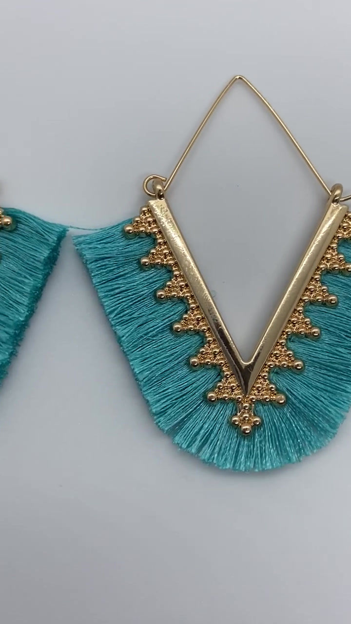 Thumbnail: beautiful detail gold pate