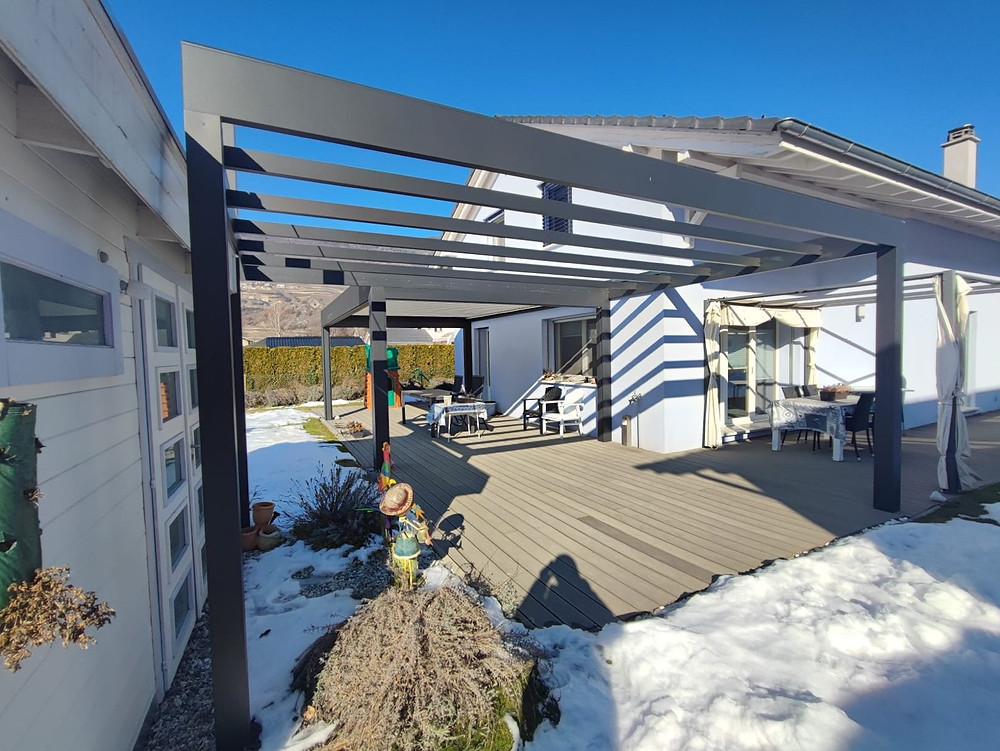 Pergola Bioclimatique Solembra à Sion dans le Valais Suisse
