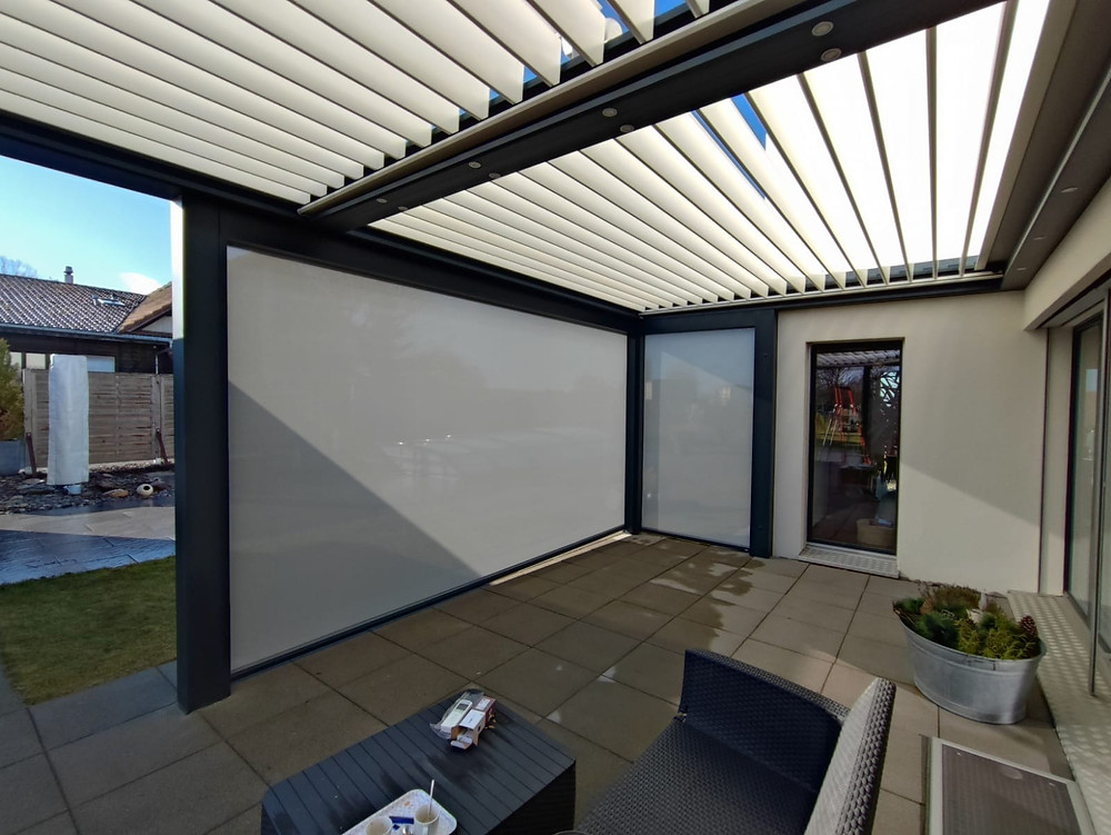 Store télécommandé pour Pergola Bioclimatique Solembra