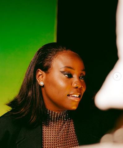 "In new photos, Teni flaunts her transformation and rocks a wig - celeb news