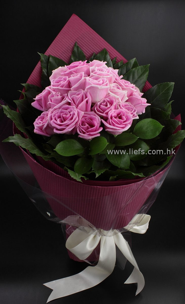 R207-20枝玫瑰配襯葉