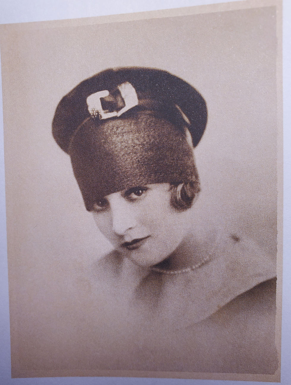 1920s Hats For The New Woman A Millinery History Lesson 