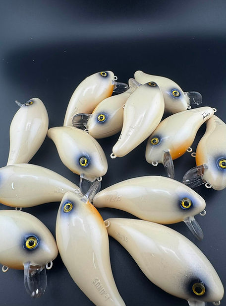 1 minus fishing lure Mann's Bait Company Baby One Lure, Pack of 1, 1/4-Ounce, Holographic, Other Designed with a wide wobble and strop water displacement Vintage Mann's Bait Mann's Baby
