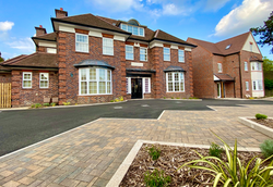 Providence House Community, Holly Lane