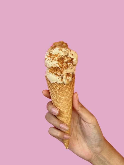Delight in the comforting flavors of our Apple Crumble gelato, inspired by the beloved dessert. With hints of spiced apple and a touch of buttery crumble, this creamy creation captures the warmth of a homemade treat.