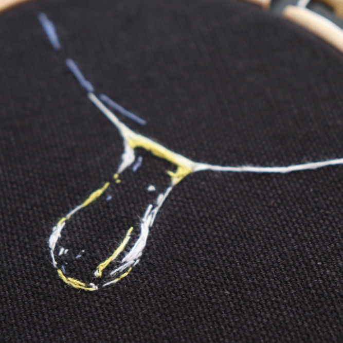 Thumbnail: FALLING DROP | 11 cm ø