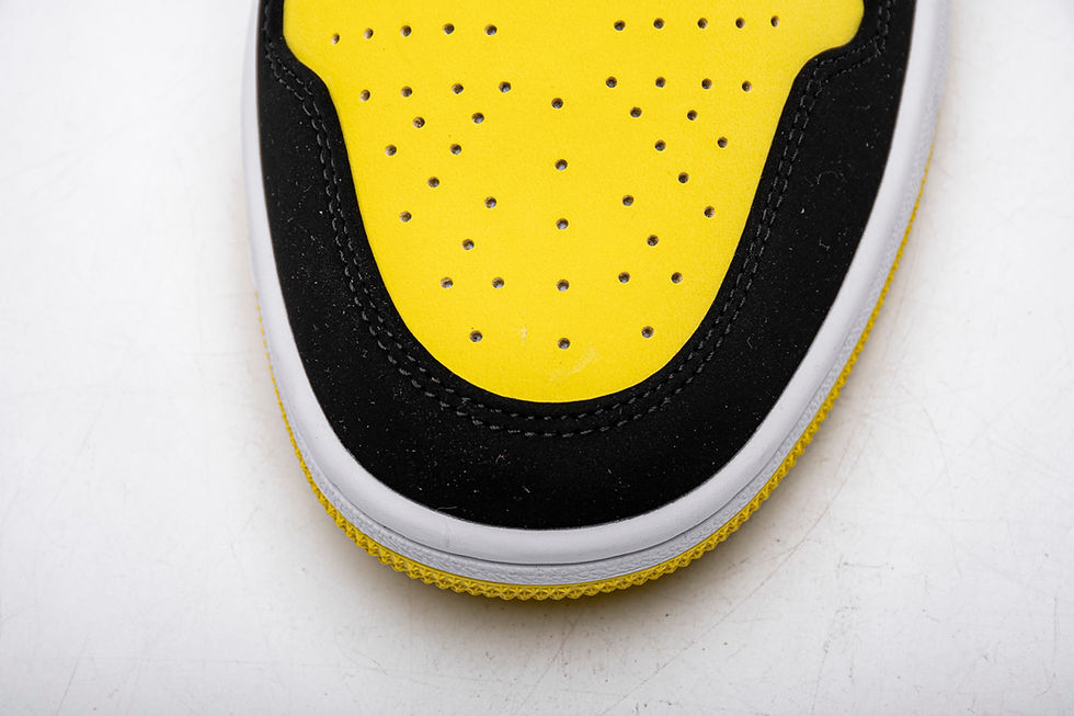 Miniaturbild: AJ1 Mid SE "Yellow Toe"