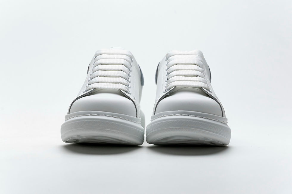 Miniatură: McQueen "White Blue"