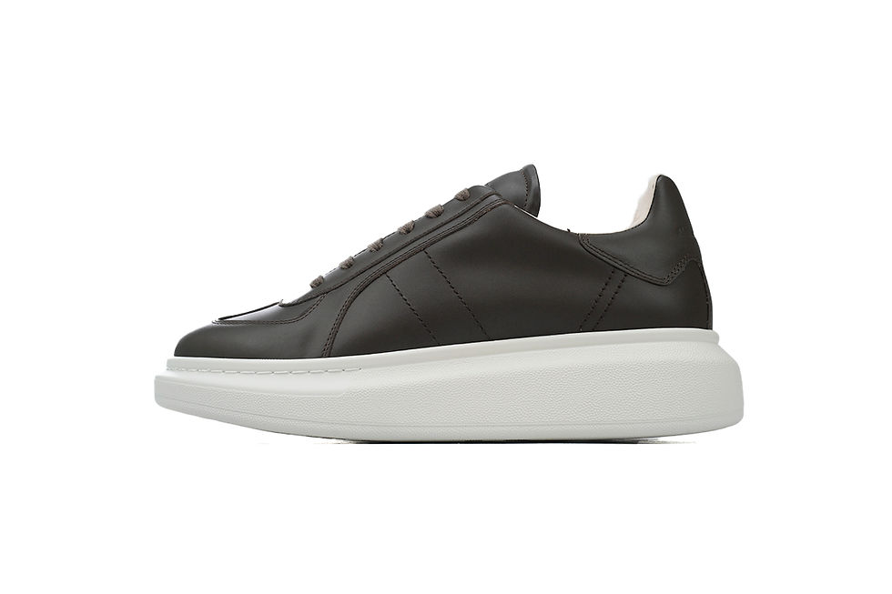 Miniatura: McQueen "Black and White"